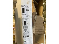 Diverse radiatoren en douchewanden (13x) - afbeelding 16 van  16