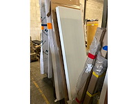 Diverse radiatoren en douchewanden (13x) - afbeelding 6 van  16