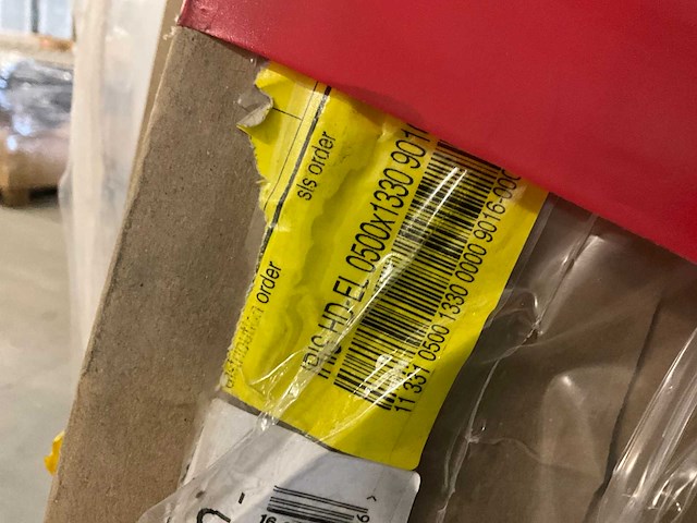 Diverse radiatoren en douchewanden (13x) - afbeelding 9 van  16