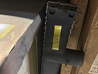 Diverse radiatoren en kondensators voor scania, hyster, nissan en renault (15x) - afbeelding 2 van  11