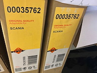 Diverse radiatoren en kondensators voor scania, hyster, nissan en renault (15x) - afbeelding 7 van  11