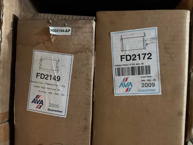 Diverse radiatoren voor ford (16x) - afbeelding 2 van  14
