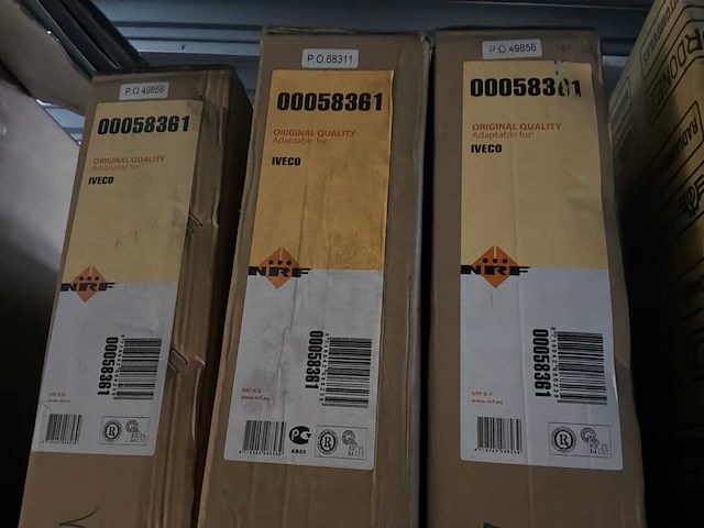 Diverse radiatoren voor iveco (5x) - afbeelding 3 van  3