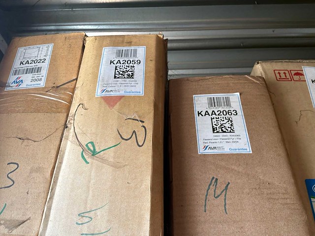 Diverse radiatoren voor kia (15x) - afbeelding 8 van  9