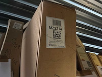 Diverse radiatoren voor mazda (13x) - afbeelding 7 van  7