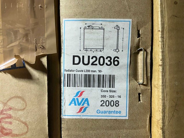 Diverse radiatoren voor nissan / daihatsu (10x) - afbeelding 8 van  10