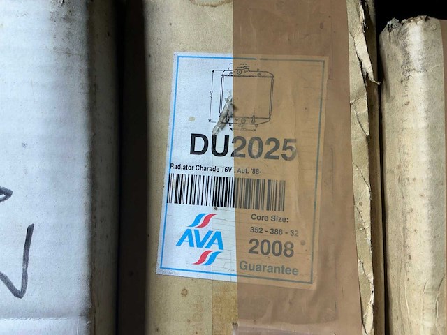 Diverse radiatoren voor nissan / daihatsu (10x) - afbeelding 10 van  10