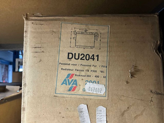 Diverse radiatoren voor nissan / daihatsu (10x) - afbeelding 6 van  6