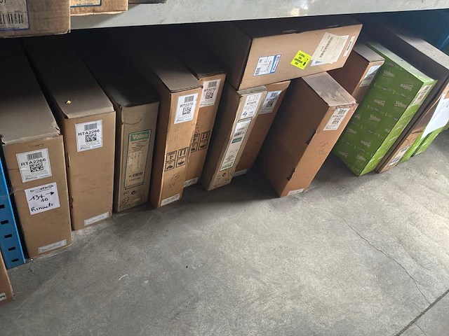 Diverse radiatoren voor renault (13x) - afbeelding 1 van  10