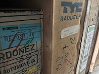 Diverse radiatoren voor renault (16x) - afbeelding 5 van  8