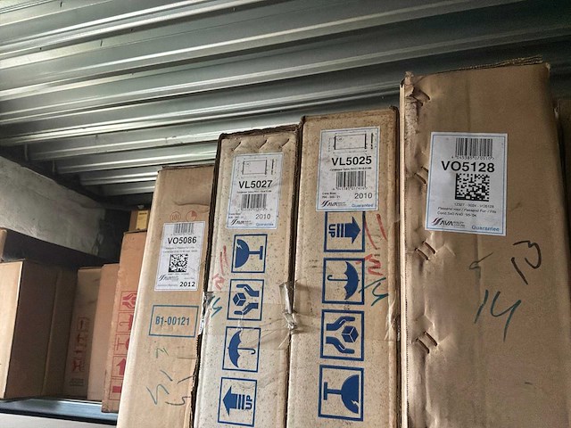 Diverse radiatoren voor volvo (12x) - afbeelding 7 van  7