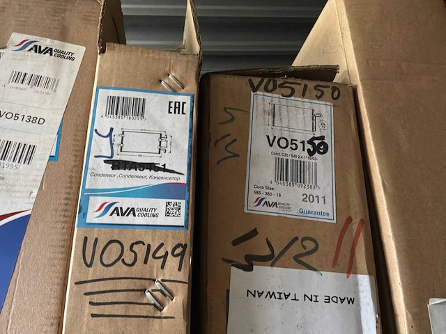 Diverse radiatoren voor volvo (12x) - afbeelding 3 van  7