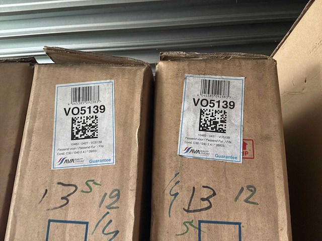Diverse radiatoren voor volvo (12x) - afbeelding 5 van  7
