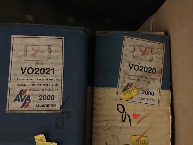 Diverse radiatoren voor volvo (9x) - afbeelding 4 van  7
