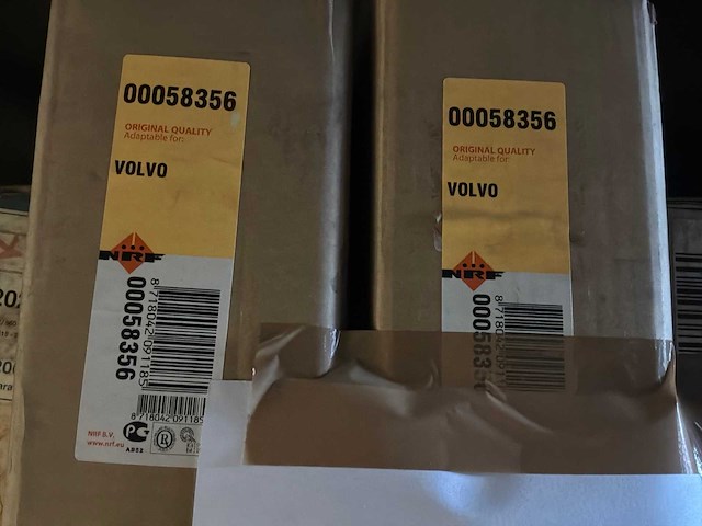 Diverse radiatoren voor volvo (9x) - afbeelding 5 van  7