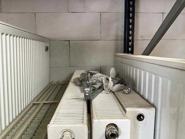 Diverse radiators (5x) - afbeelding 5 van  7
