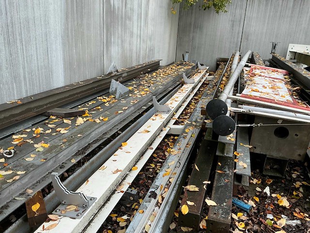 Diverse reclamezuilen (13x) en h-profielen - afbeelding 4 van  7