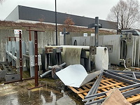 Diverse reclamezuilen (15x)