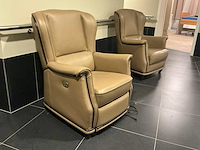 Diverse relax fauteuils (2x) - afbeelding 1 van  1