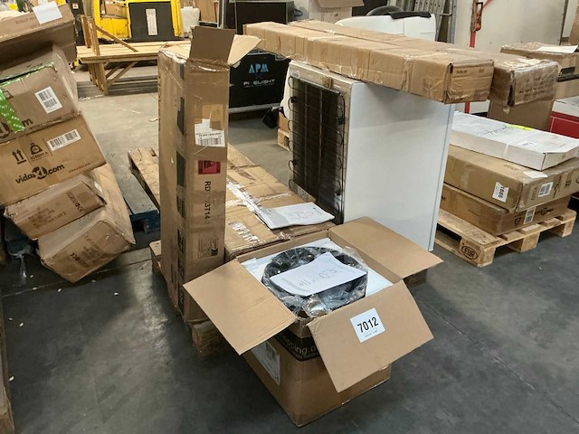 Diverse retourgoederen (6x) - afbeelding 1 van  11