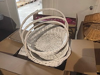 Diverse rieten manden - afbeelding 3 van  3