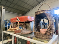 Diverse rieten mandjes - afbeelding 2 van  2