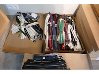 Diverse ritsen voor vrouwenkledij - afbeelding 4 van  6