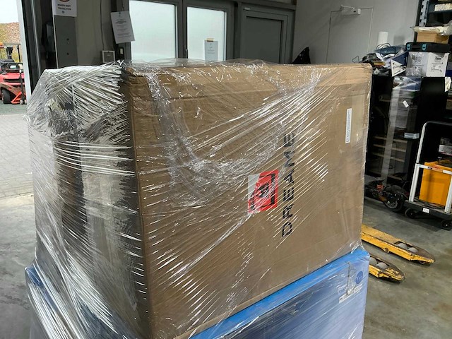 Diverse robotstofzuigers (6x) - afbeelding 3 van  4