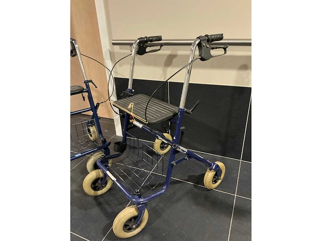 Diverse rollators (2x) - afbeelding 1 van  1