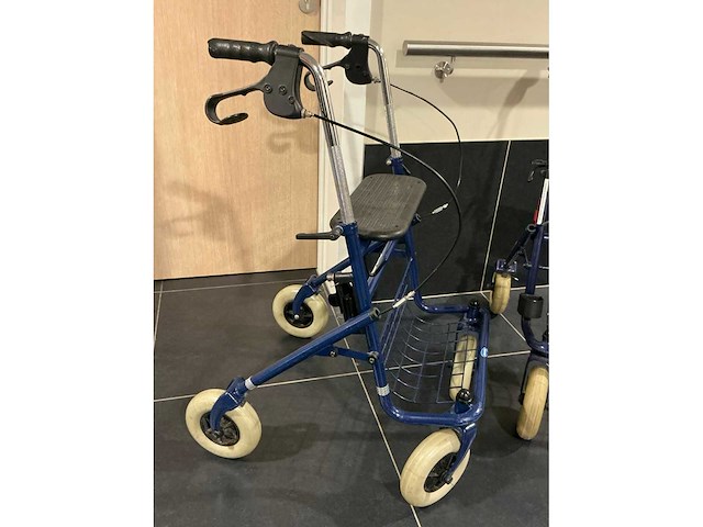 Diverse rollators (2x) - afbeelding 3 van  3