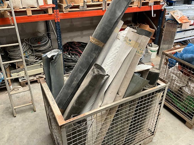 Diverse rollen roofing (12x) - afbeelding 1 van  15
