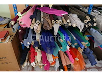 Diverse rollen stof deel 1 - afbeelding 7 van  13