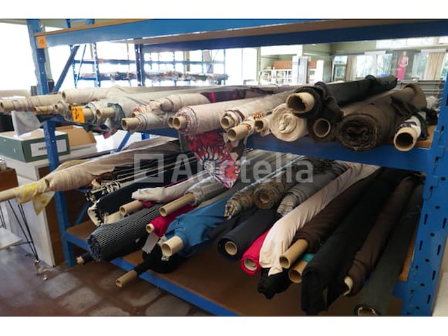 Diverse rollen stof deel 1 - afbeelding 13 van  13