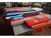 Diverse rollen stof deel 4 - afbeelding 1 van  7