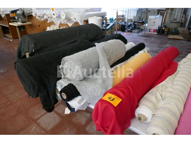 Diverse rollen stof deel 4 - afbeelding 6 van  7