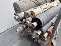 Diverse rollen stof - afbeelding 4 van  4