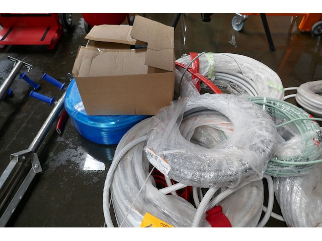 Diverse rollen voorbedrade elektriciteitskabels - afbeelding 3 van  3