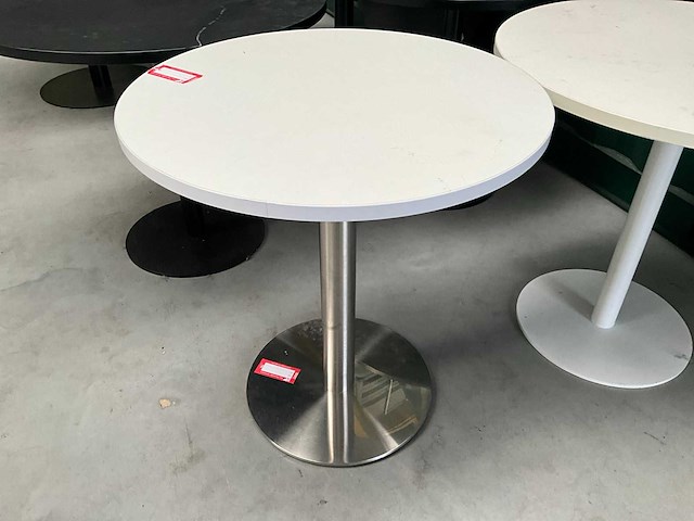 Diverse ronde tafels (9x) - afbeelding 5 van  11