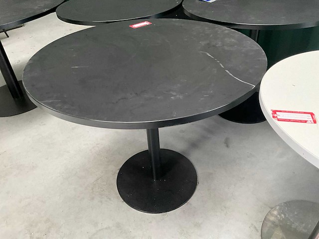 Diverse ronde tafels (9x) - afbeelding 9 van  11
