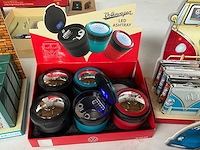 Diverse rookwaren accessoires in volkswagen thema - afbeelding 4 van  5