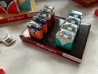 Diverse rookwaren accessoires in volkswagen thema - afbeelding 2 van  3