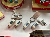 Diverse rookwaren accessoires in volkswagen thema - afbeelding 3 van  3
