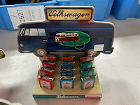 Diverse rookwaren accessoires in volkswagen thema - afbeelding 1 van  3