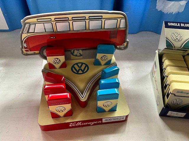 Diverse rookwaren accessoires in volkswagen thema - afbeelding 2 van  7