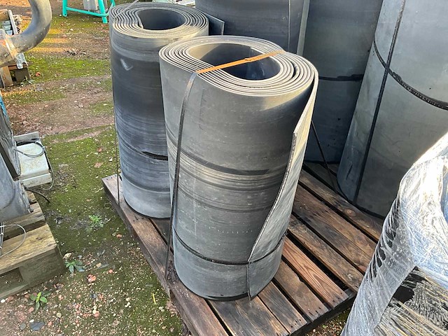 Diverse rubberen transportbanden (11x) - afbeelding 2 van  6