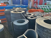 Diverse rubberen transportbanden (11x) - afbeelding 1 van  8