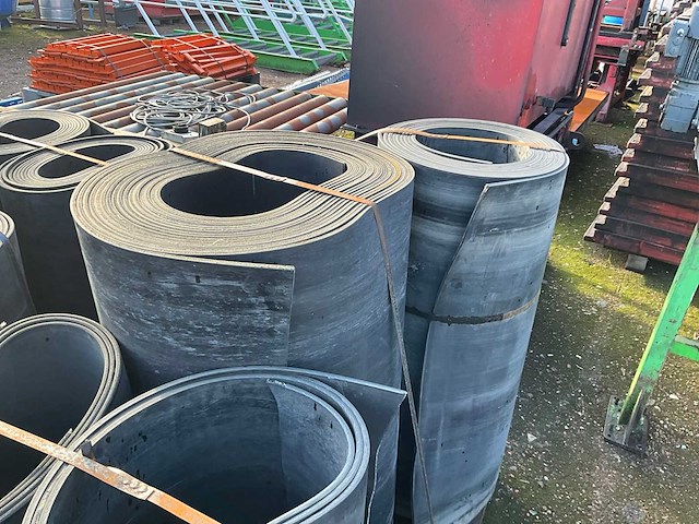 Diverse rubberen transportbanden (11x) - afbeelding 3 van  8