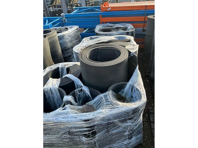 Diverse rubberen transportbanden (13x) - afbeelding 3 van  7