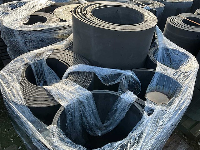 Diverse rubberen transportbanden (13x) - afbeelding 4 van  7