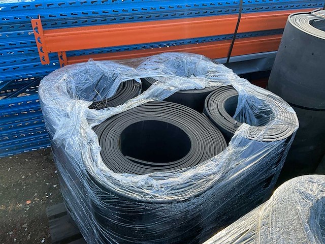 Diverse rubberen transportbanden (13x) - afbeelding 6 van  7